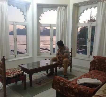 Hotel Aravali View Palace Удайпур Екстериор снимка