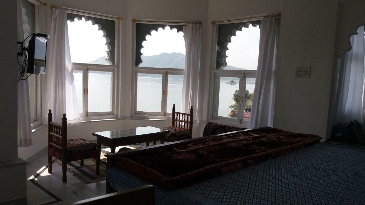 Hotel Aravali View Palace Удайпур Екстериор снимка